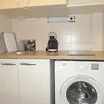 Apartment Equipe Proche Avec Clim Et Lave-linge - Fr-1-338-440 Sète