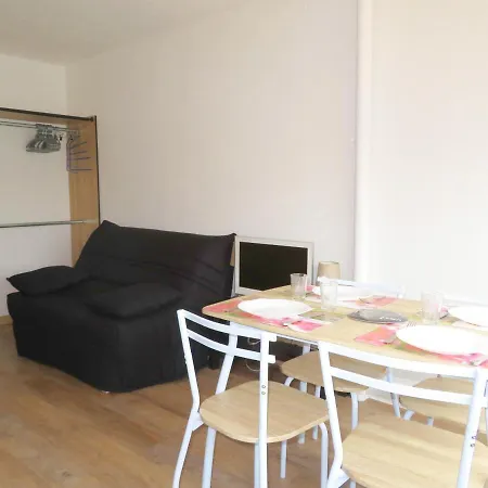 Apartament Equipe Proche Avec Clim Et Lave-linge - Fr-1-338-440 Sète