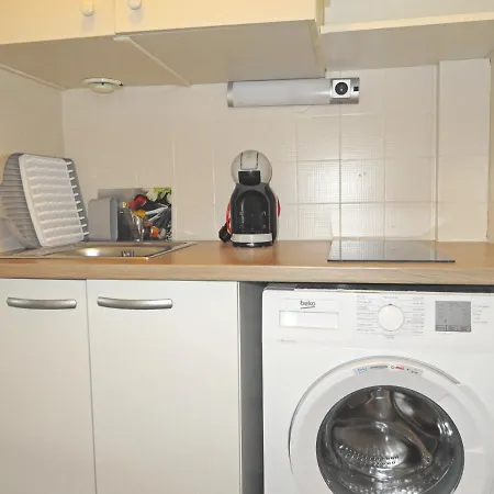 Apartament Equipe Proche Avec Clim Et Lave-linge - Fr-1-338-440 Sète